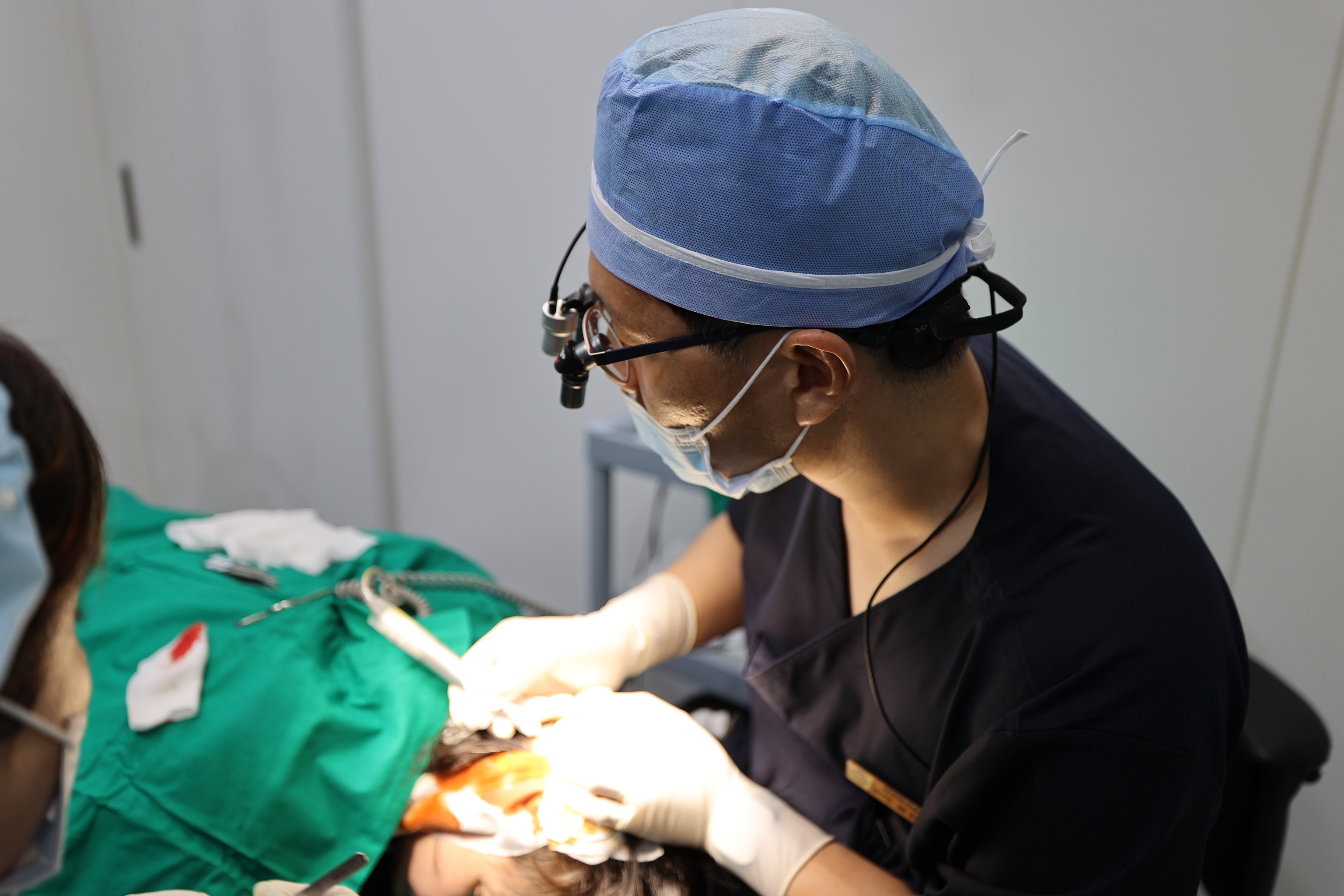 강남역 모발이식 자연스러운 곳